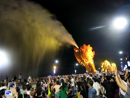 Đà Nẵng: 9 tháng, thu gần 8 nghìn tỷ đồng từ du lịch