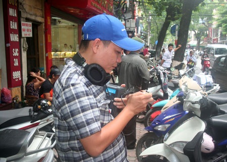 Vàng tăng giá, phóng viên thị trường toát mồ hôi - 14