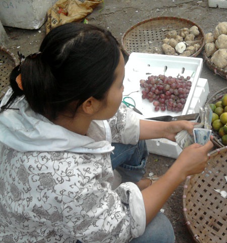 "Một nghìn đồng thì mua được cái gì?" - 1