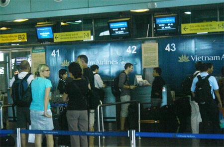 Vietnam Airlines bắt đầu bán vé máy bay Tết 2012 - 1 Vietnam Airlines bắt đầu bán vé máy bay Tết 2012 - 1
