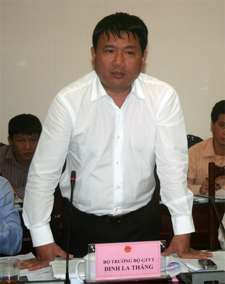 Đề xuất đổi giờ học, giờ làm để chống ùn tắc giao thông - 2 Đề xuất đổi giờ học, giờ làm để chống ùn tắc giao thông - 2
