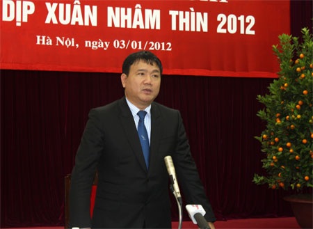 Bộ trưởng GTVT: “Phải nộp phí lưu hành mới được đi xe” - 1 Bộ trưởng GTVT: “Phải nộp phí lưu hành mới được đi xe” - 1