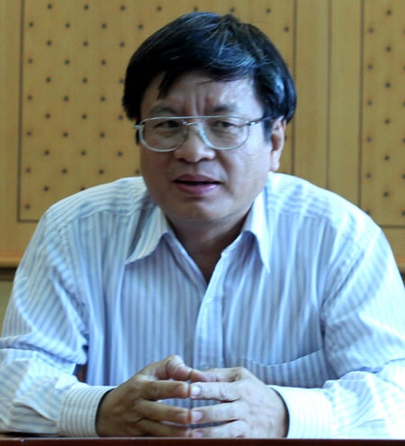 “Chưa thể “bốc thuốc” chữa bệnh cháy nổ ô tô, xe máy” - 1 “Chưa thể “bốc thuốc” chữa bệnh cháy nổ ô tô, xe máy” - 1