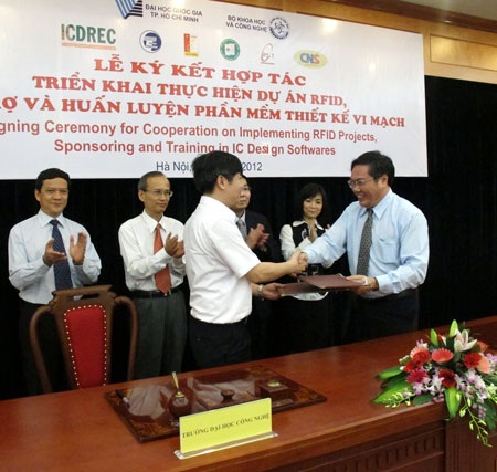 4 trường ĐH tại Hà Nội được tài trợ phần mềm thiết kế vi mạch - 1 4 trường ĐH tại Hà Nội được tài trợ phần mềm thiết kế vi mạch
