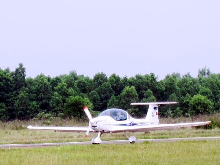 Cận cảnh bay thử trên máy bay cá nhân mới nhập về Việt Nam