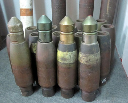 Và rất nhiều loại bom đạn khác mà quân đội nước ngoài đã sử dụng để