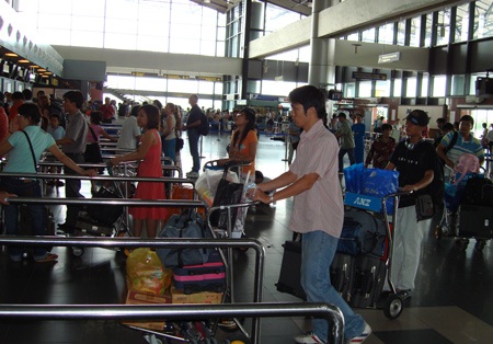 Hệ thống check in làm thủ tục bị lỗi khiến hành khách phải chờ đợi