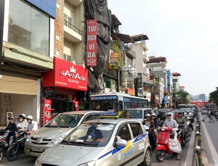 Ùn tắc giao thông tại Hà Nội và TPHCM đã giảm gần 50% - 2 Trong 5 năm, tình hình ùn tắc giao thông của Hà Nội và TP.HCM đã giảm được gần 50%