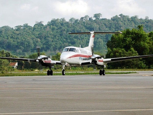 Những sự cố “bi hài” của hàng không Việt Nam năm 2013 - 3 Máy bay King Air phải hạ cánh bằng bụng