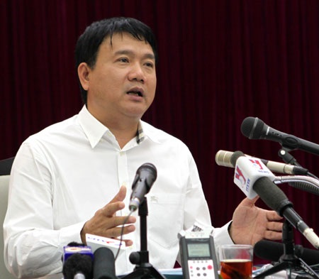 Bộ trưởng Thăng: “Cảng nào xếp hàng quá tải thì cách chức Giám đốc” - 3 Bộ trưởng Đinh La Thăng kiên quyết kiểm tra tải trọng xe