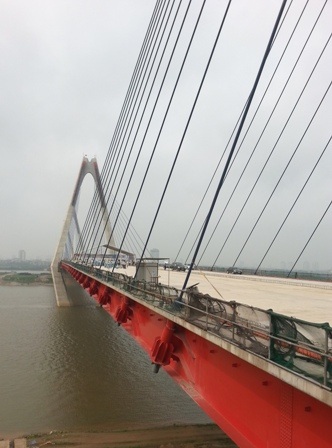 Hà Nội: Hợp long cầu Nhật Tân nối 2 bờ sông Hồng - 9 Phần cầu chính được