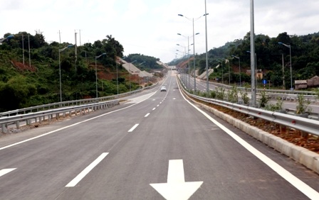 Thủ tướng phát lệnh thông xe cao tốc dài nhất Việt Nam - 2 Thủ tướng Chính phủ phát lệnh thông xe cao tốc dài nhất Việt Nam