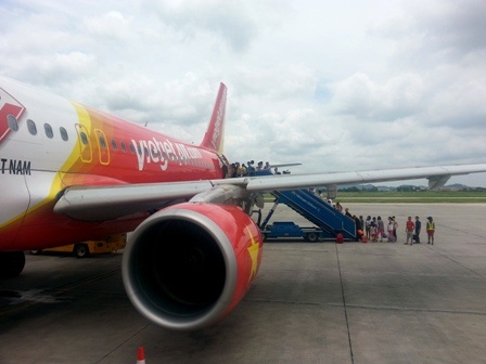 Máy bay dừng hoạt động vì chim va vào động cơ - 1 Máy bay VietJet Air bị chim va vào động cơ hôm 4/10
