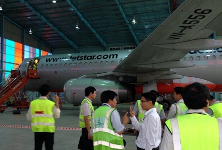 Diễn tập thoát hiểm máy bay khẩn nguy tại Việt Nam - 2 Đoàn công tác của FAA giám sát diễn tập tại Tân Sơn Nhất