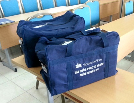 Đình bay tiếp viên trưởng Vietnam Airlines mua “hộ” 38 cây thuốc lá - 1 Mua “hộ” 38 cây thuốc lá, tiếp viên trưởng Vietnam Airlines bị đình bay