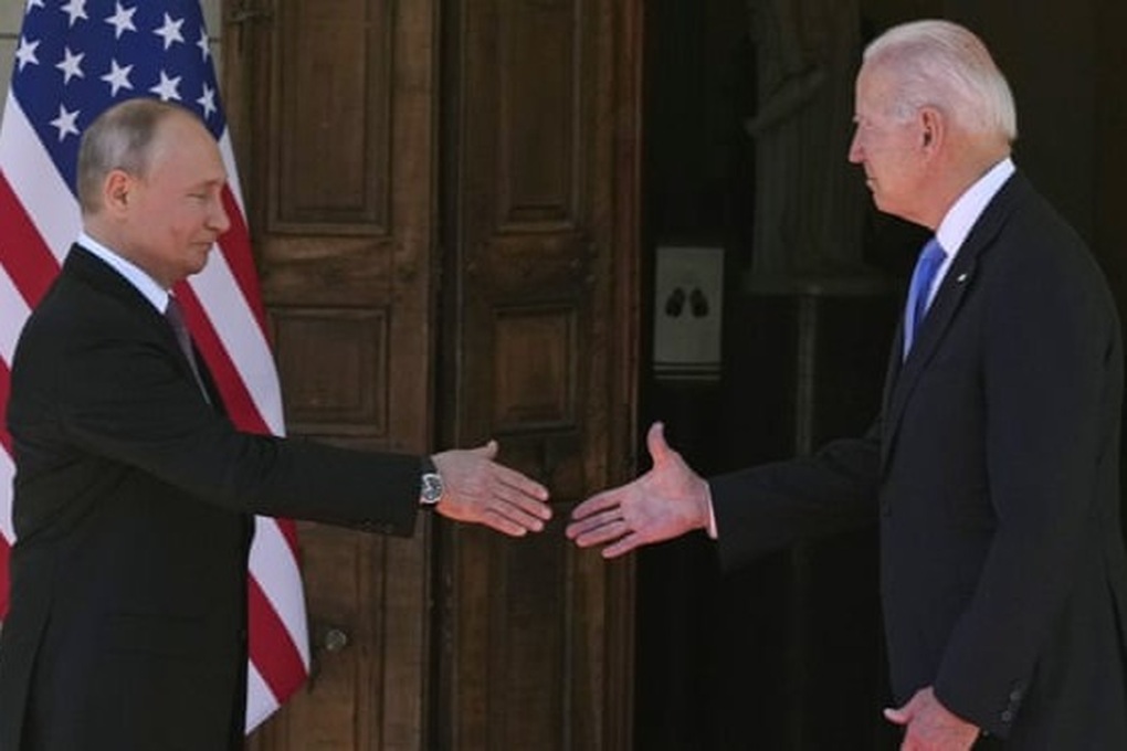 Tổng thống Putin: "Ông Biden rất khác ông Trump"