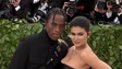 Kylie Jenner cùng Travis Scott dự MET gala