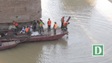 "Người nhái" lặn trục vớt bom dưới chân cầu Long Biên