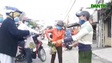 Người dân Bình Định nô nức đi phiên chợ họp duy nhất ngày mùng 1 Tết