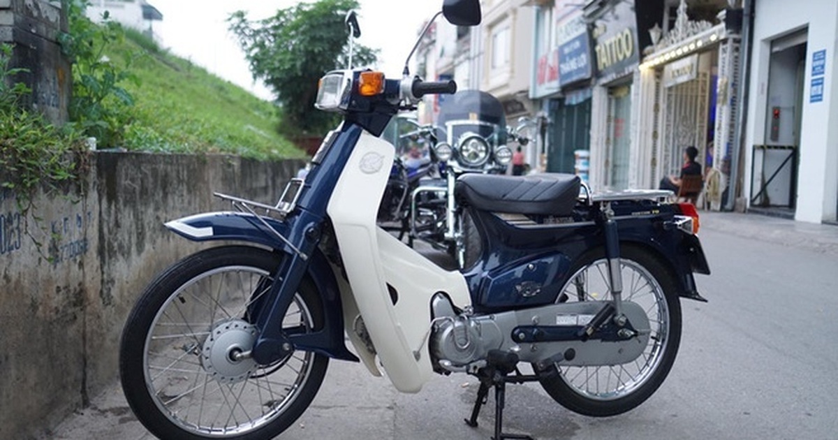 Loạt Honda Cub 82 gây sốt giá đắt đỏ đến trăm triệu đồng  Báo Dân trí