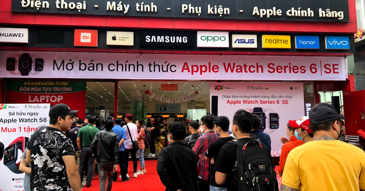 Trong 30 phút, FPT Shop 'cháy hàng' 500 suất Apple Watch S6 và SE