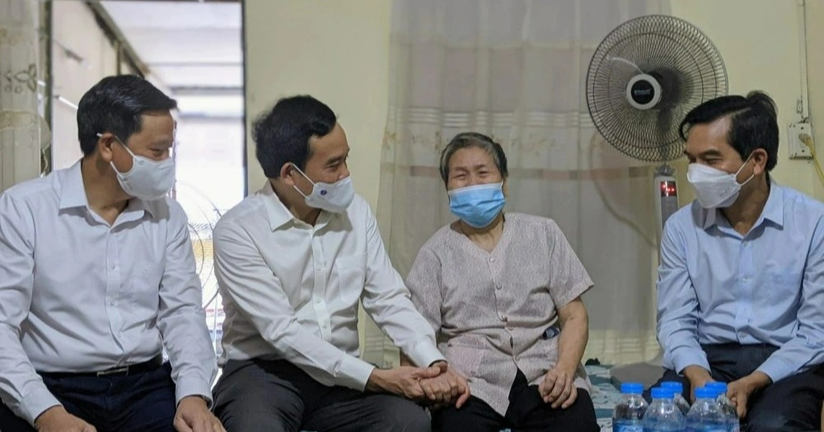 Phải thường xuyên chăm lo gia đình chính sách, người có công với cách mạng - Vimarsana News