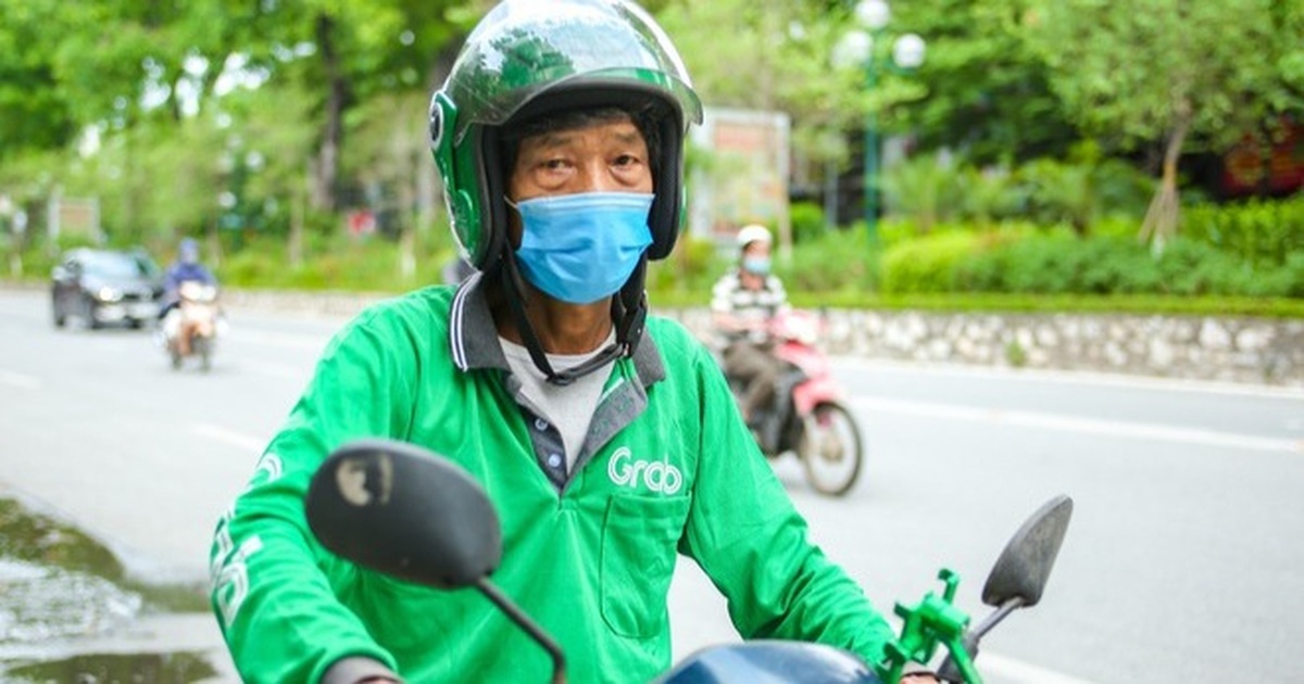 Hà Nội tạm cấm shipper, Grab lên tiếng: Thiếu nhất quán, chưa hợp lý! - Vimarsana News