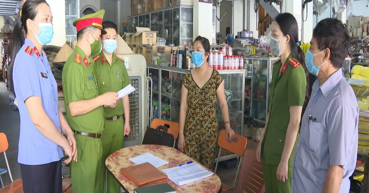 Khởi tố 3 đối tượng trong đường dây mua bán hóa đơn trăm tỷ đồng - Vimarsana News
