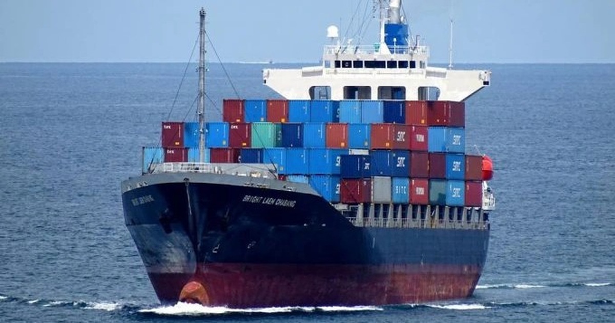 Vận tải biển lên "cơn sốt", nhiều doanh nghiệp Trung Quốc đổ xô thu mua tàu cũ 