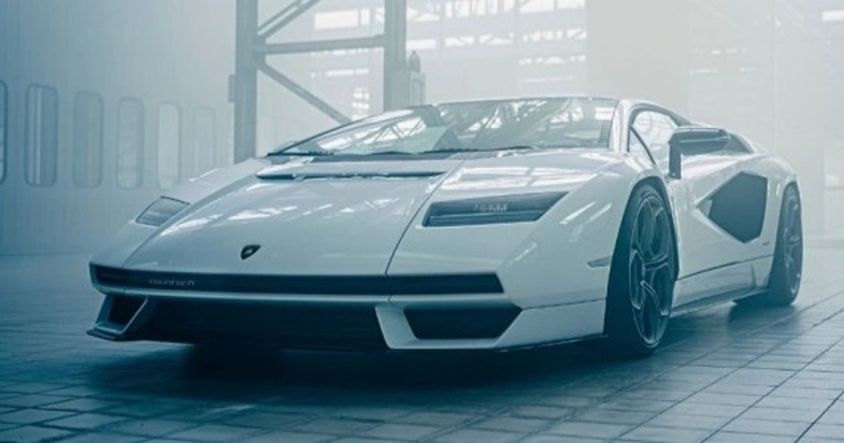 Khám phá Lamborghini Countach LP 800-4: Huyền thoại thập niên 70 tái sinh |  Báo Dân trí
