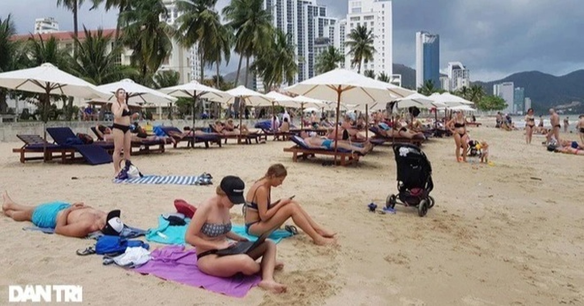 Áp sàn giá vé máy bay "đánh" thẳng vào 70% khách du lịch? - Vimarsana News