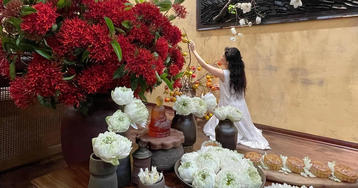 Mâm cỗ Trung thu ngập tràn sắc trắng tinh khôi của mẹ đảm Hà Nội - Vimarsana News