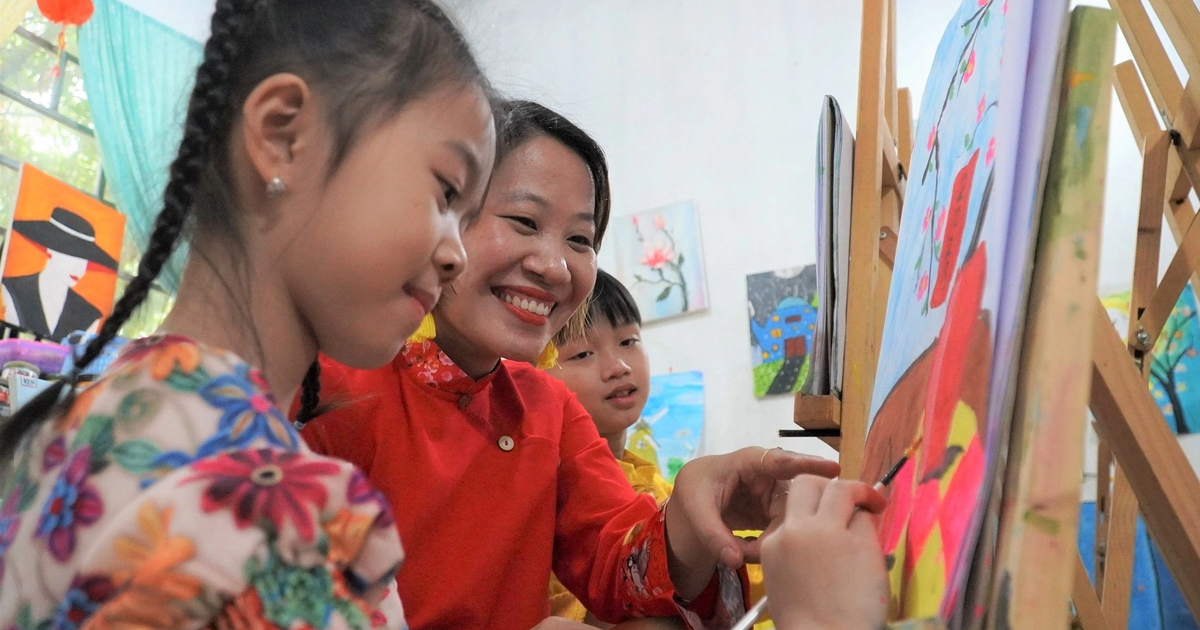 Trường Tiểu học Lê Hồng Phong tham gia hội thi vẽ tranh mừng Đảng  mừng  xuân Quý Mão trên 