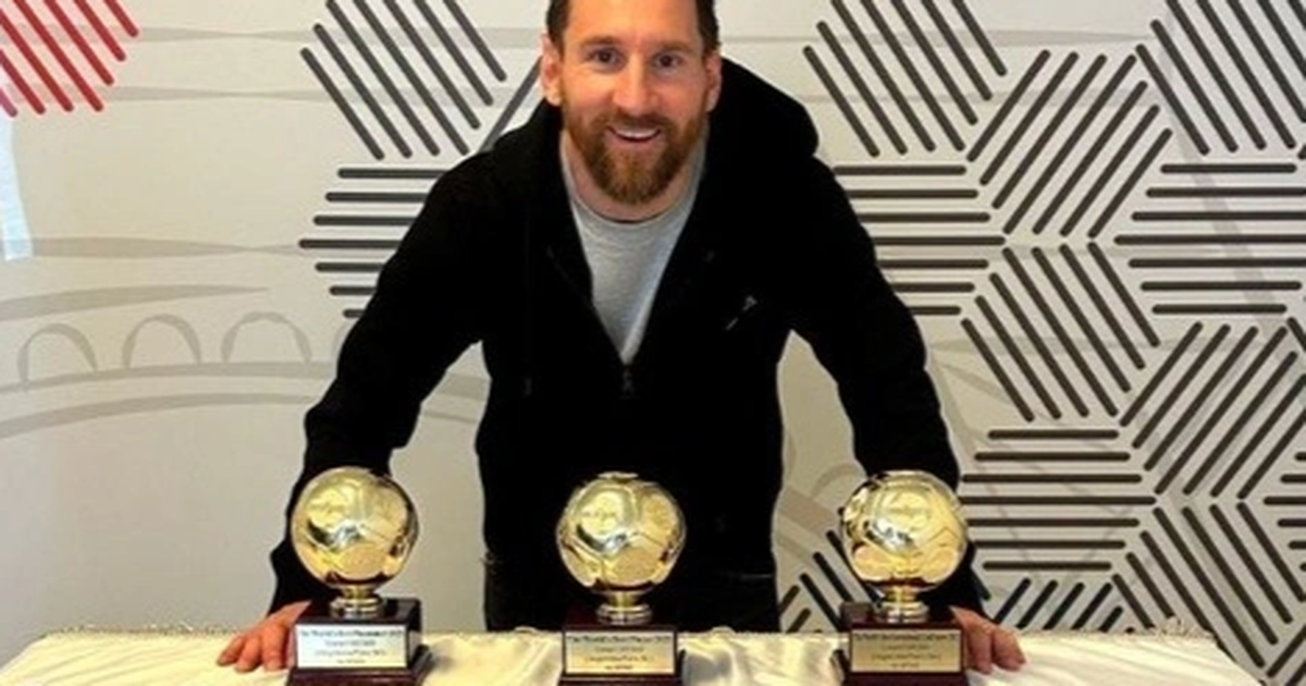 Messi nhận danh hiệu Cầu thủ xuất sắc nhất thế giới | Báo Dân trí