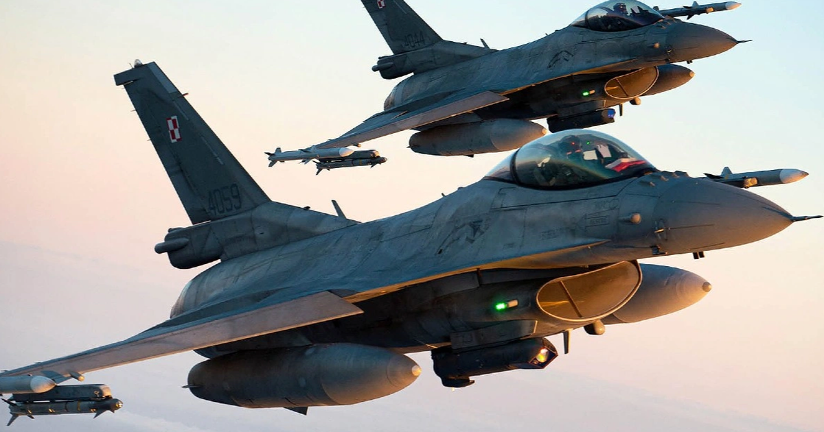 Tiêm kích F-16 lừng lẫy một thời có giúp Ukraine giành lại bầu trời? | Báo  Dân trí