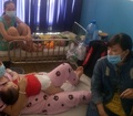 Cấm trẻ không được chích ngừa đầy đủ đến trường?
