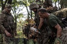Ukraine phóng bom chùm quanh Bakhmut, dồn lực bẻ gẫy phòng tuyến Nga