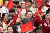 Crowds flock to Hanoi streets to watch National Day parade rehearsal