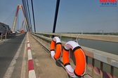 Hanoi installs lifebuoys on Nhat Tan Bridge for emergency rescues