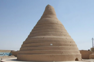 "Tủ lạnh" cổ đại không dùng điện, bảo quản đá lạnh giữa sa mạc nóng bỏng