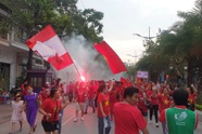 Vạn người đổ về sân Cẩm Phả chờ xem Đội tuyển bóng đá nữ Việt Nam