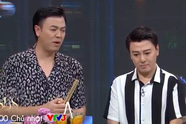 MC Tuấn Tú cùng anh trai xúc động rơi nước mắt trên sóng truyền hình