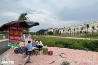 Vietnam land prices fall after prolonged surge
