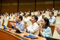 Vietnam cuts fuel taxes to zero from April 16