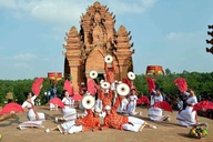 Khanh Hoa proposes rescheduling Cham Cultural Festival