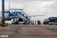 Flights to central and Central Highlands cancelled as Kalmaegi nears