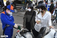 Diesel prices cut by nearly VND 2,000 per litre