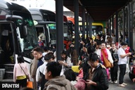 Hanoi warns transport operators against holiday fare hikes