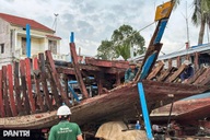 Hoi An craftsmen turn old fishing boats into furniture