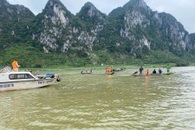 Family of four drown after boat capsizes in central Vietnam